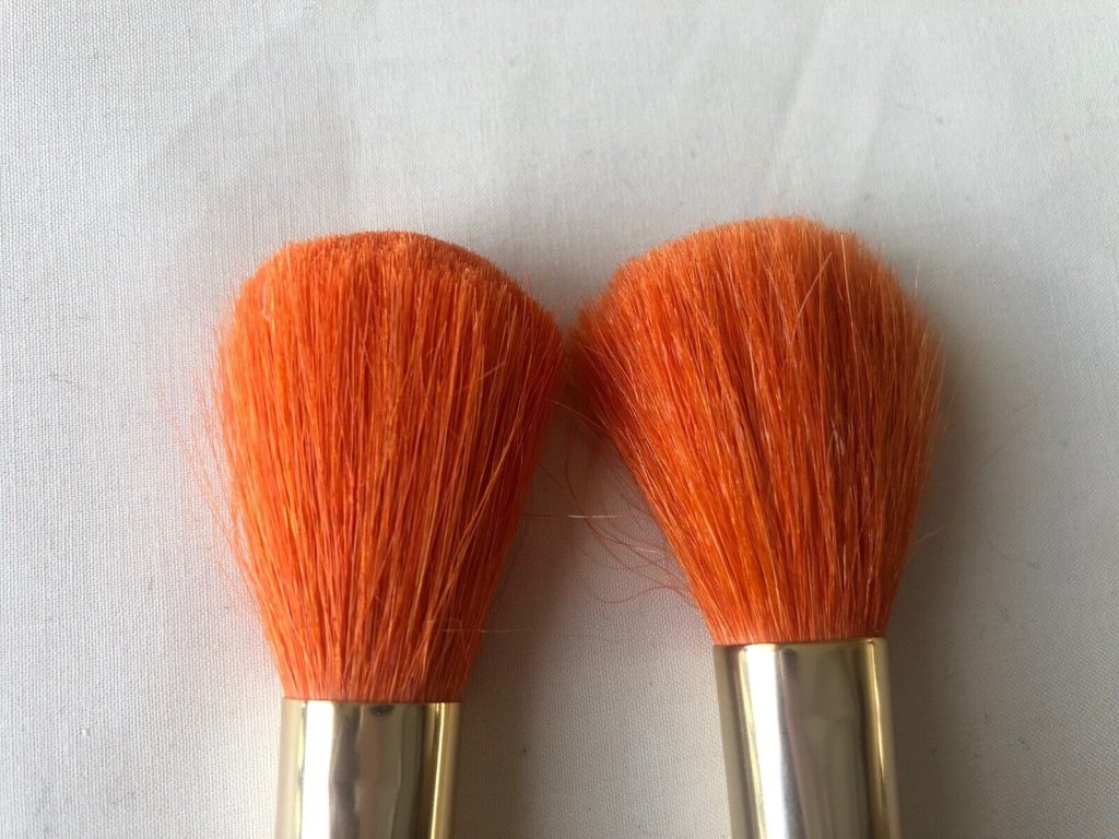 LOREAL ELSEVE MAKE UP BRUSH 2 PIECES